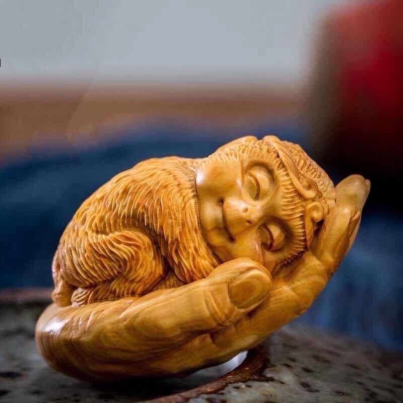 LITTLE MONKEY KING - Palm Sleeping Monkey | Boxwood Boxwood Carving myKyokutō