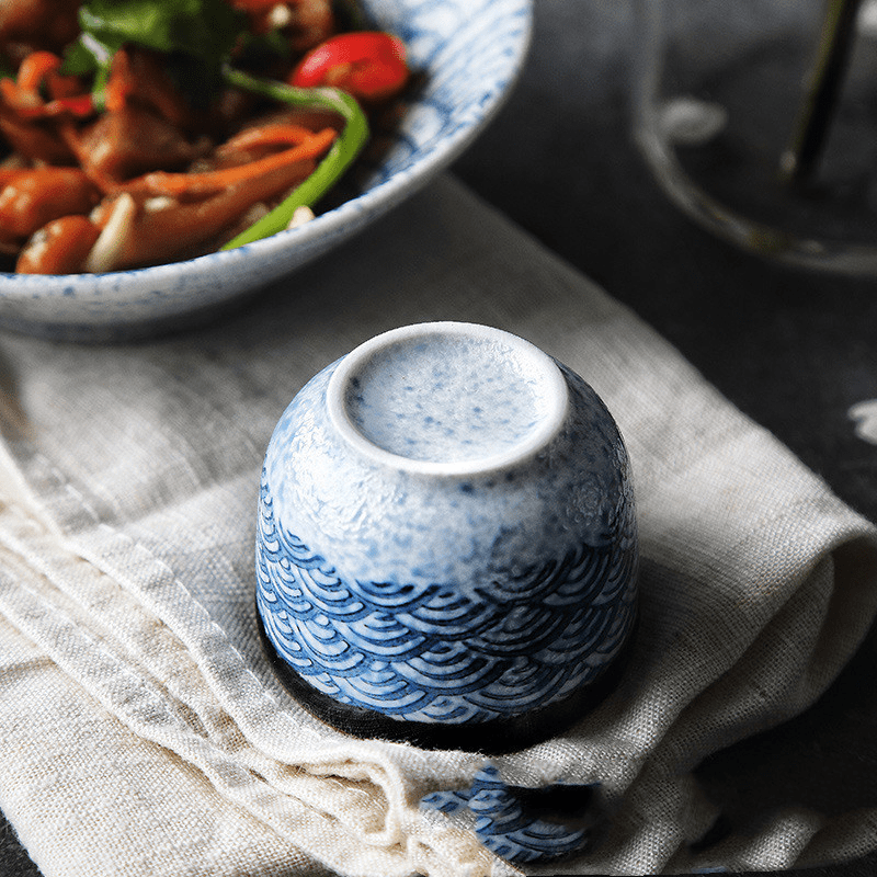 SAKE SET - Traditional Japanese Wave | Ceramic Bottle & Cups myKyokutō